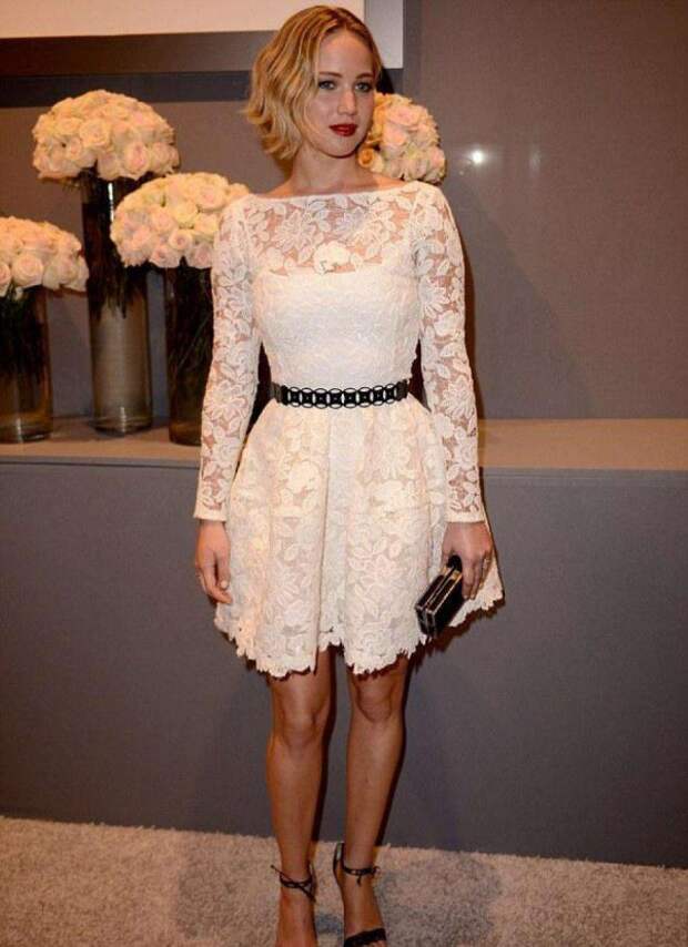 Jennifer Lawrence in sublime Oscar de la Renta dress at the party IT