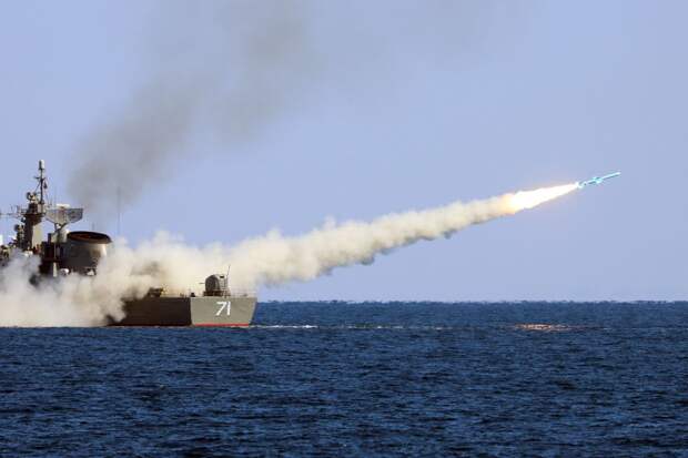 Иран уничтожил ангары с истребителями США на базах в ОАЭ и Бахрейне