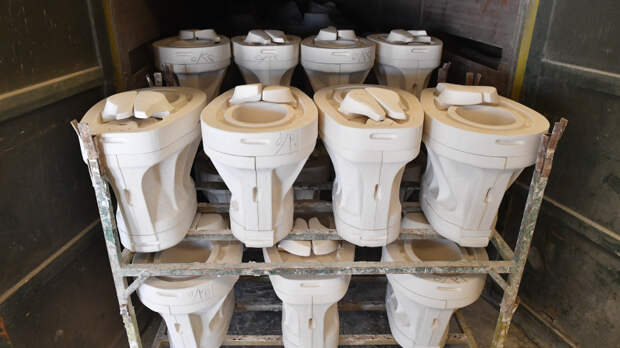 «Это им дорого обойдется»: Путин пошутил про отмену поставок унитазов из РФ в ЕС