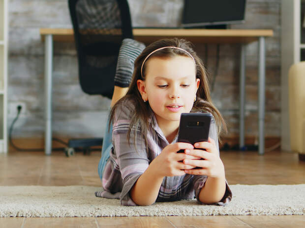 В Кузбассе девочка перевела мошеннице около 80 тысяч рублей с кредитной карты мамы