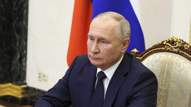 Путин поручил ускорить подготовку долгосрочной энергетической стратегии