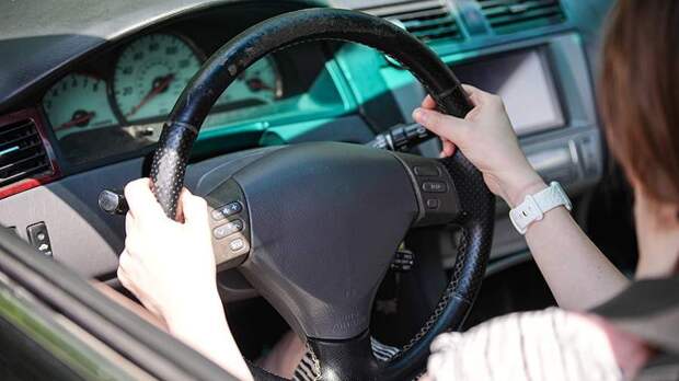 Сезонный спрос на аренду авто в России вырос на 17,3%