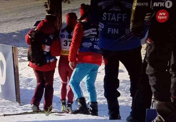 Наша лыжная команда рассыпается: Непряева сломала руку, Сорина порвала связку, Жамбалова заболела – и кто же побежит в эстафете на ЧМ?