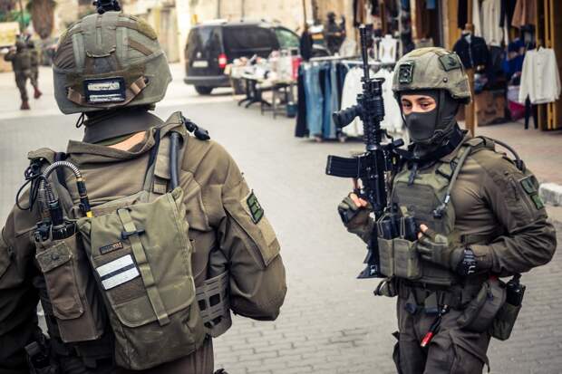 Израиль «предупредительно» обстрелял в Ливане автомобиль итальянских миротворцев, заявил Таяни