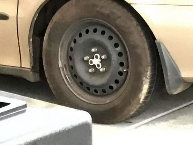 Подборка автоюмора (33 фото)