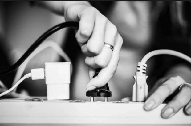 Балицкий: в Запорожской области временно отключат электричество