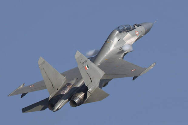 ВВС Индии: истребитель Су-30МКИ перестал выходить на связь во время полета