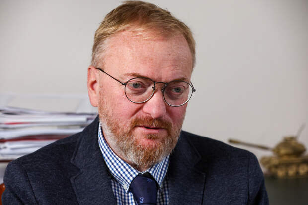 Милонов высказался о популярных подарках на День святого Валентина