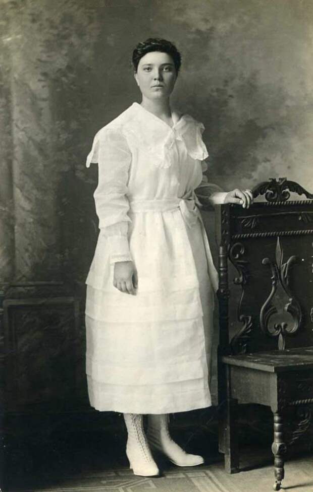 Моя 16-летняя бабушка в 1917 году