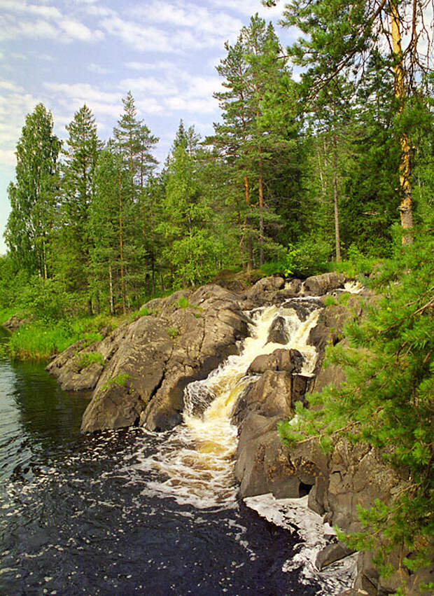 Р. Заводь фото. Р сџр сџ р сџ. Река ухта республика коми. Pammie lee короткая стрижка.