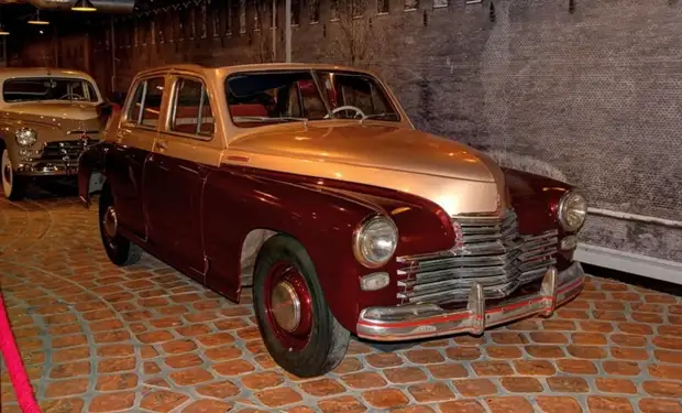 Cadillac и «Победа»: ставропольские депутаты-миллионеры рассказали о своих машинах