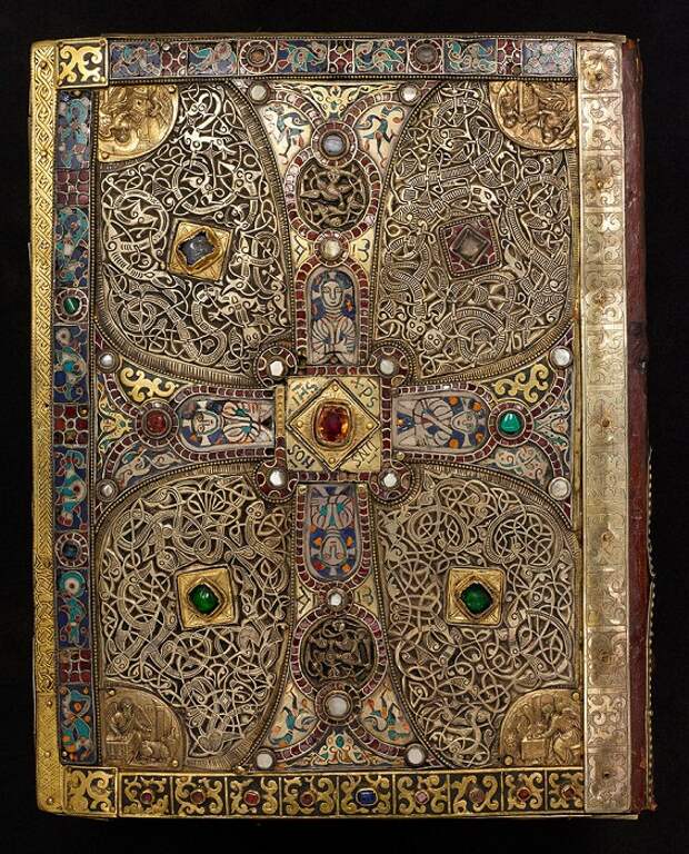 Задняя обложка евангелия из Линдау (Lindau Gospels). Австрия 8 век