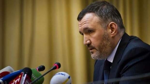 Сядут все: в Киеве рассказали, что произойдет, если Порошенко лишит жителей Крыма и Донбасса украинского гражданства