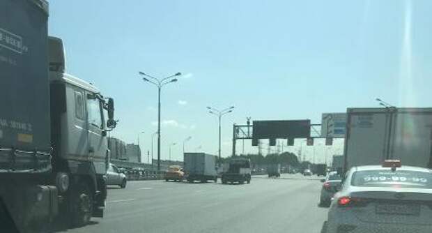Разметку на МКАД в районе Алёшкинского леса обновят до конца августа