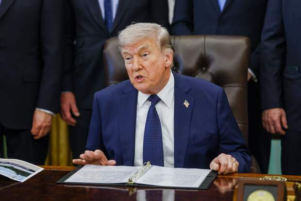 Трамп: у Ирана есть три дня до удара по его нефтяным объектам