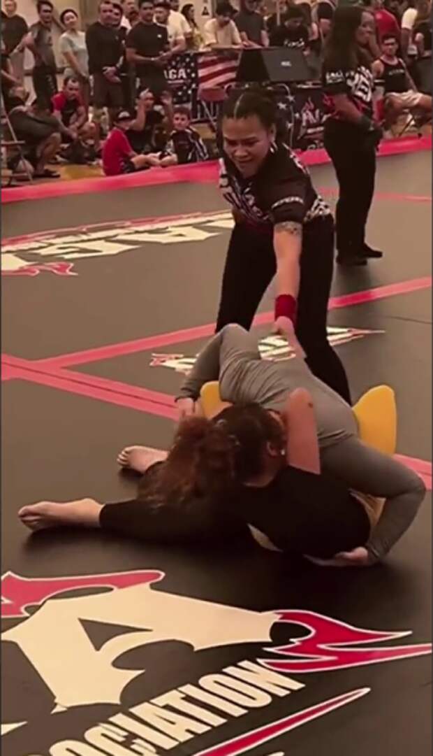 3 3