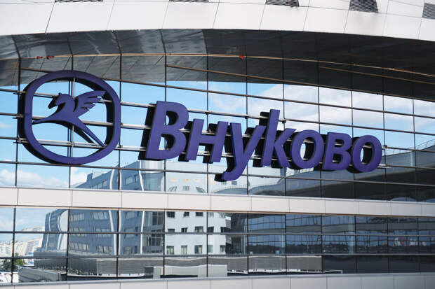 Росавиация: в московских аэропортах из-за непогоды отменили 14 рейсов