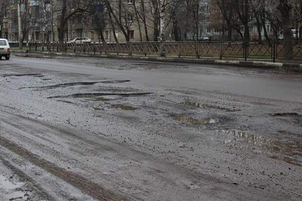 В Тамбове на улице Астраханской парализовано движение