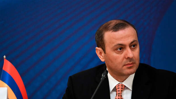 Песков назвал провокационными слова Григоряна о присоединении Армении к Союзному государству