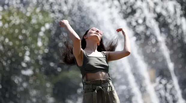 «Будет похоже на влажные тропики»: синоптики предупредили москвичей об аномальной жаре