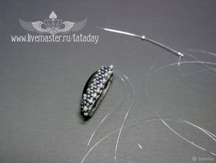 Создаем длинные серьги из кожи и бисера