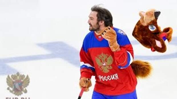 Картинки по запросу Ovechkin, Malkin & Kuznetsov Prank. Mascots Made in Russia