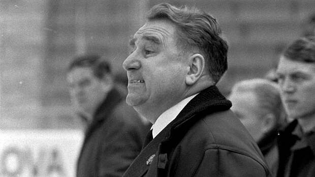 Его боготворил СССР, а он прошел тяжелый путь: пахал слесарем, жил в бедности, рисковал собой! Легенда ЦСКА Тарасов