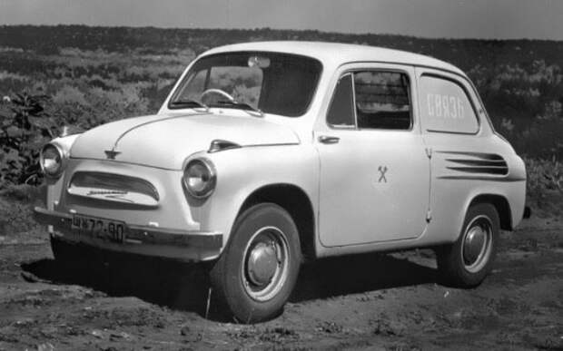 Почтовый автомобиль ЗАЗ-965С.
