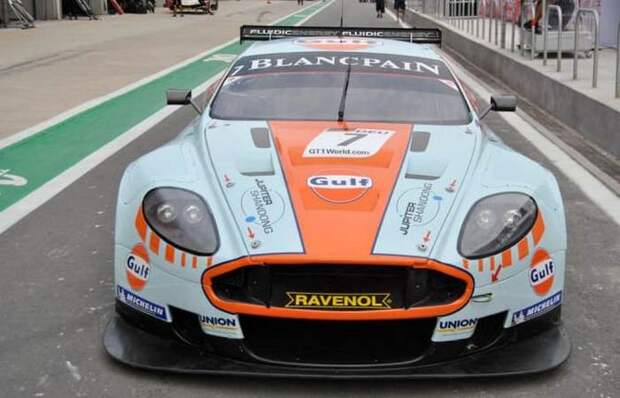 До свиданья, мистер Бонд: Aston Martin DB9 снимают с производства
