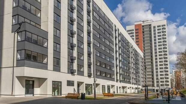 Свыше 700 москвичей приступили к поэтапному осмотру квартир по программе реновации на улице Героев-Панфиловцев