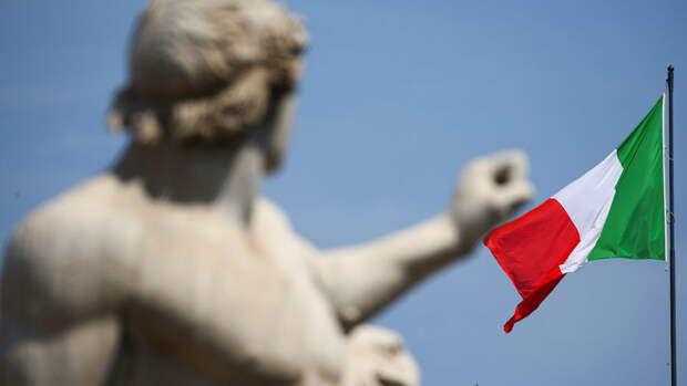 Власти Италии тратят на конфискованную у олигарха Мельникова яхту по 3 млн ежедневно