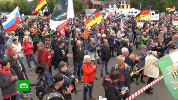 Жители Германии вышли на митинг с требованием отменить санкции против РФ