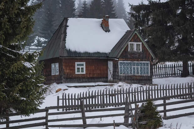 Эксперт Бондарь: сейчас лучший сезон для покупки дачи – видны все минусы