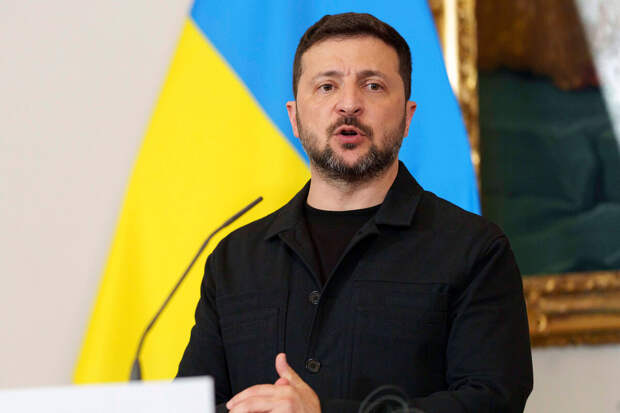 Зеленский: Украина примет участие в саммите НАТО в Анкаре