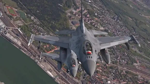 Польша подняла в небо истребители, испугавшись БПЛА со стороны Украины