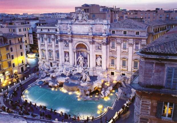 Целое состояние достали из знаменитого фонтана в Риме