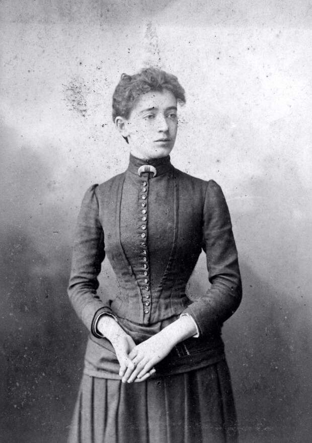 Victorian Women in the 19th Century (25).jpg Victorian Women in the 19th Century (25).jpg