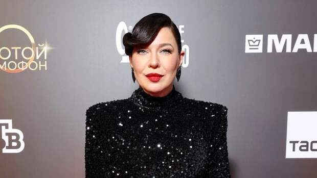 Родом с Украины: выяснилось, кто стал мужем певицы Ёлки