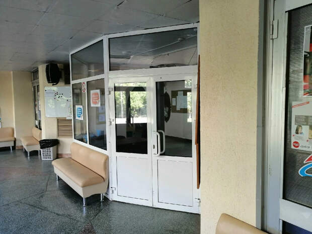 Избивают, вешают матерные клички: ученики заявили о тюремных порядках в частной школе на Урале