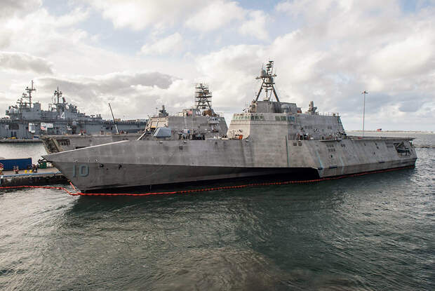 USS Gabrielle Giffords на базе ВМС США в Сан-Диего (20 октября)