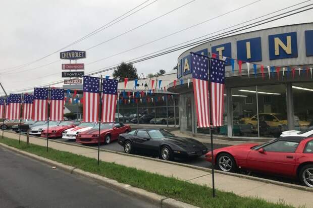 Пожар на съемочной площадке: десятки Chevrolet сгорели в огне chevrolet, авто, автомир, автомобили, возгорание, пожар, янгтаймер