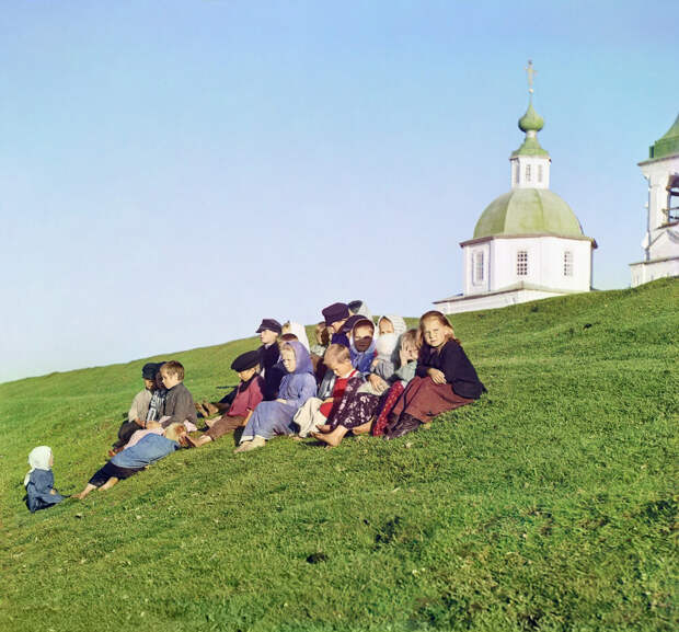 Группа детей. Белозерск. 1909 год