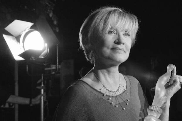 Актриса Стаханова назвала Алентову талантливейшим человеком