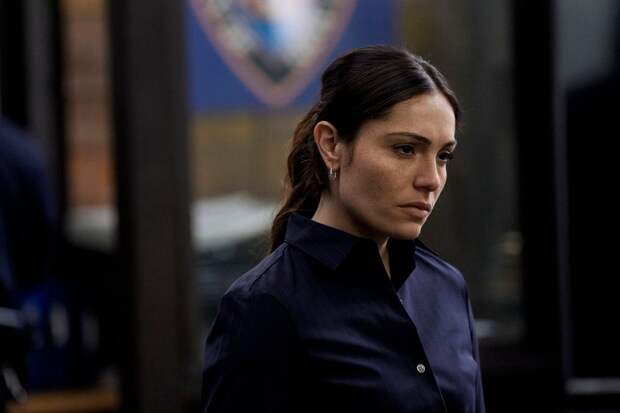 Silva looking pensive on Law & Order: SVU Season 26 Episode 14