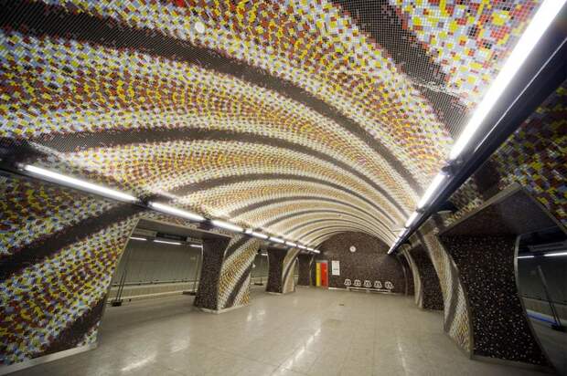 Samye-krasivye-stantsii-metro 44