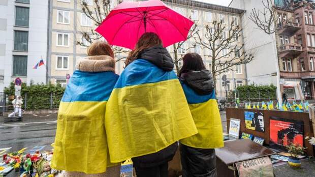 Сама сделала свой выбор — эксперт оценил печальную судьбу Украины