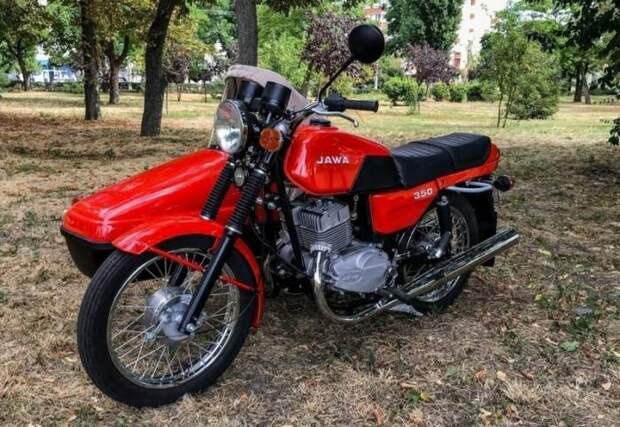 Jawa-350 с коляской 1990 года выпуска после реставрации