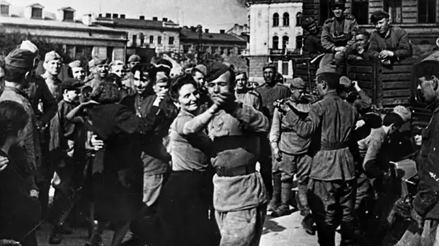 «По следам Брусилова»: как советские войска освобождали Львов от нацистов в 1944 году