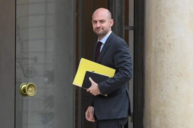 Глава МИД Франции Барро заявил, что Европа должна иметь канал связи с РФ