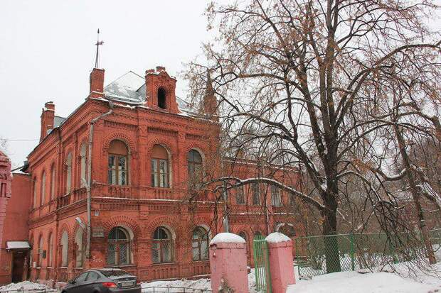 Здание/ фото: razumovskiyvestnik.ru